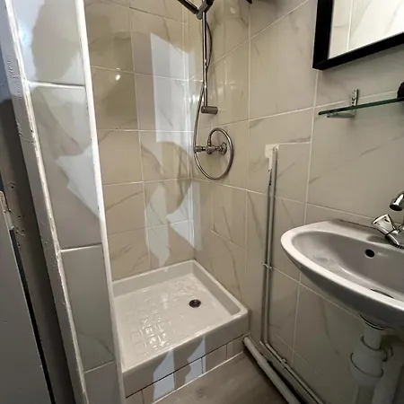 Petit A Deux Pas De La Place Du Capitole *