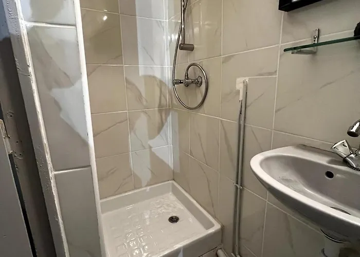 Petit A Deux Pas De La Place Du Capitole *