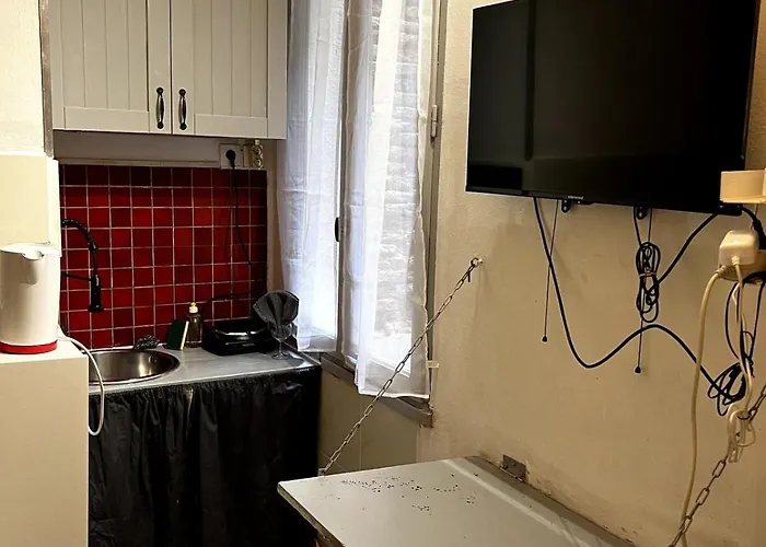 Petit A Deux Pas De La Place Du Capitole Apartment *